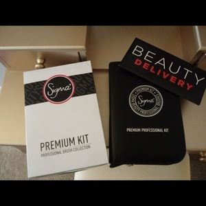 Sigma Beauty professional makeup brush kit